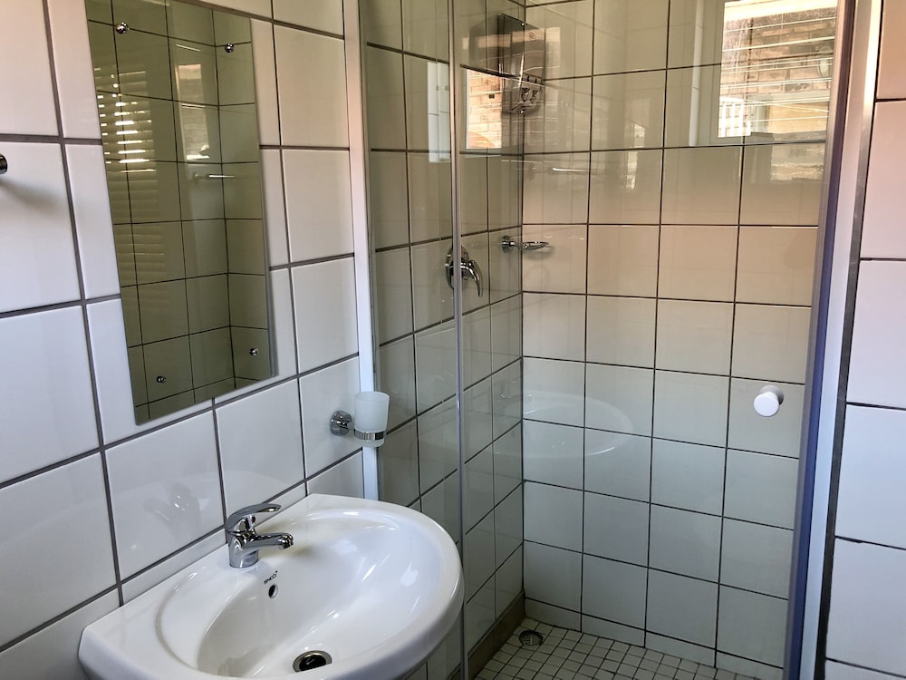 City Lodge Boutique Hotel 41/46