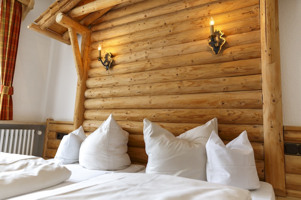 Hotel and Gasthof Fraundorfer 23/50