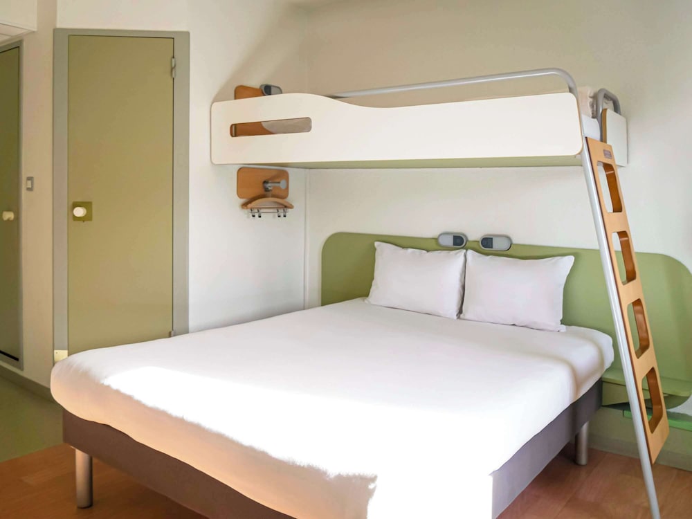 Ibis Budget Honfleur Centre Ville 12/48