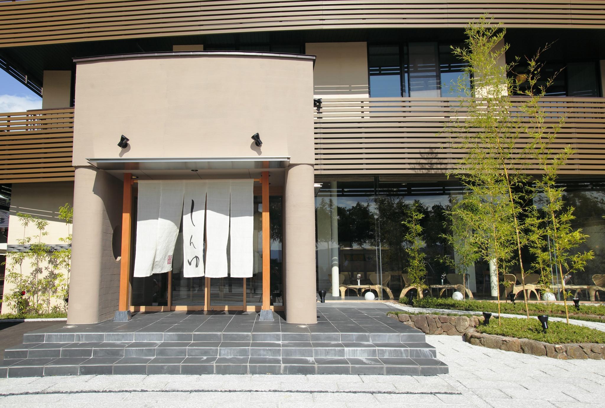 Suite, Lake View, Outdoor Bath