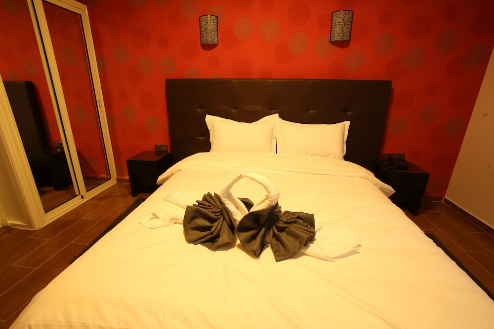 Hotel Swani 9/26