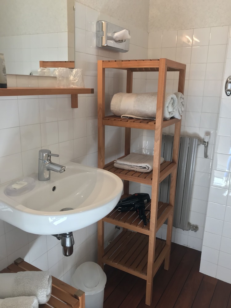 Le Galet Hotel & Spa 37/41