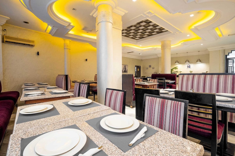 Casablanca Hotel 44/54