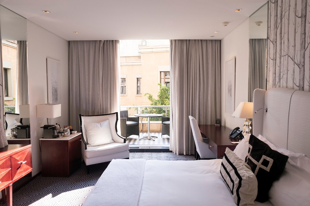 Davinci Hotel And Suites On Nelson Mandela Square 21/67