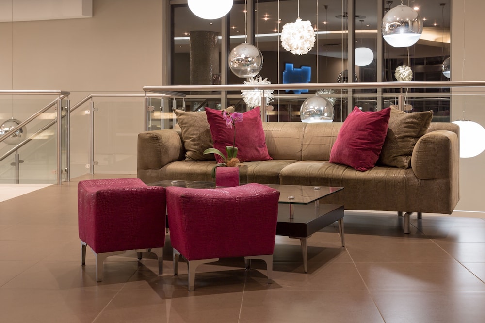HOLIDAY INN EXPRESS DURBAN - UMHLANGA 59/83