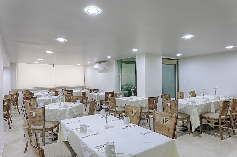 Olmeca Plaza Urban Express Ex Mision Express Villahermosa 30/50
