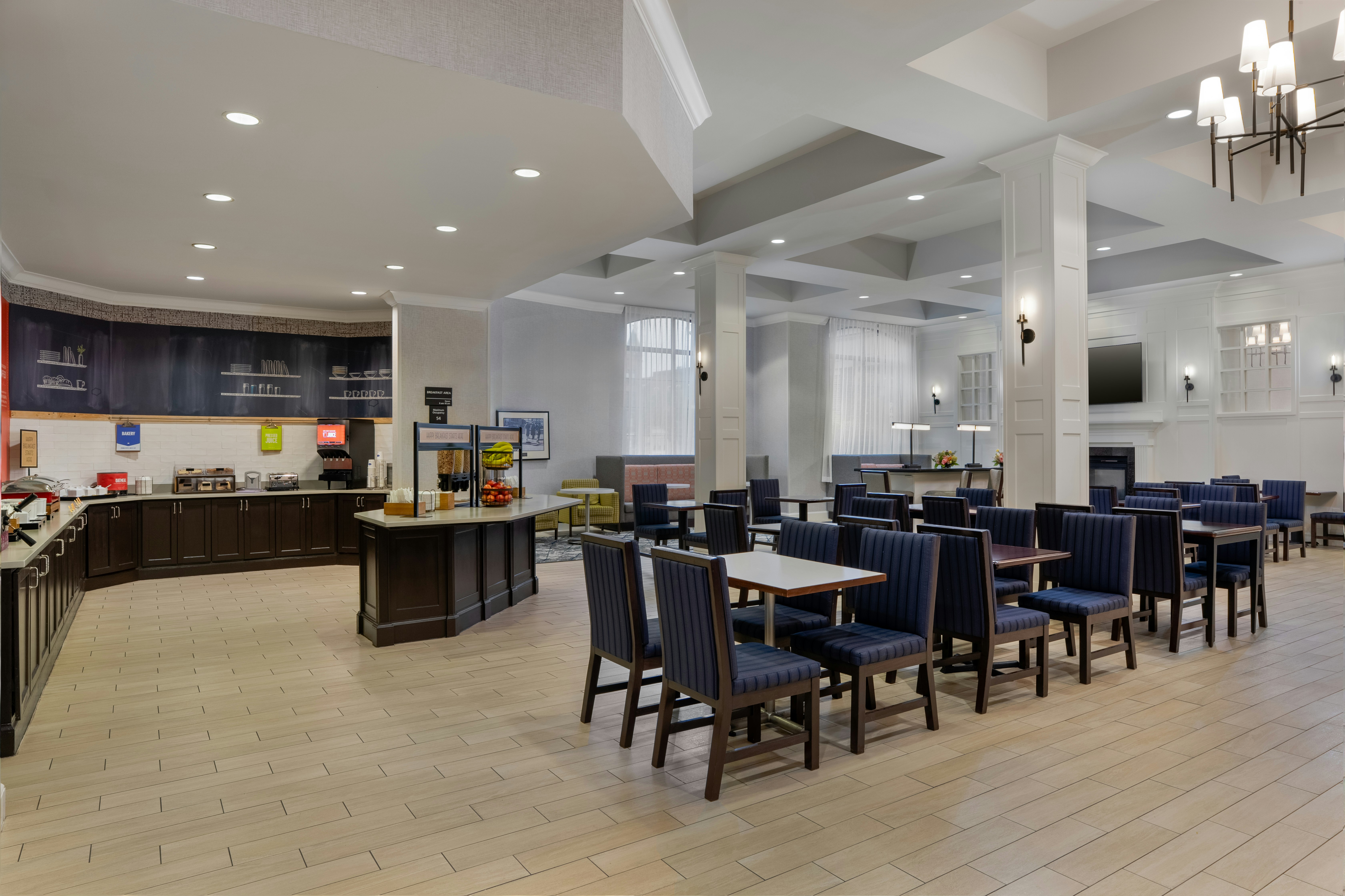 Hampton Inn Suites Albany Downtown 42/55