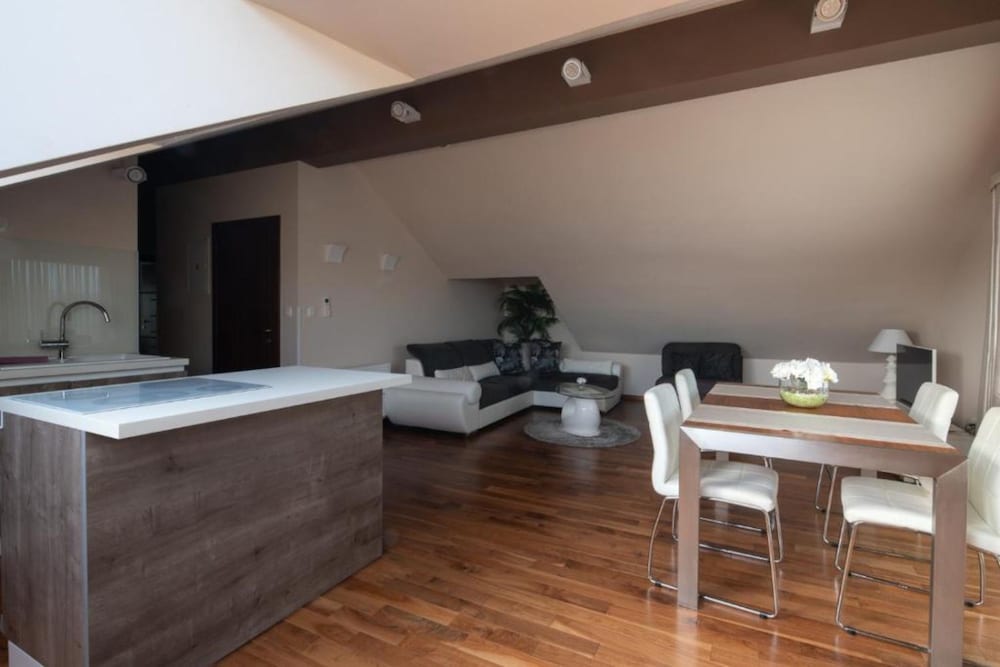 Boutique Hotel Life 30/50