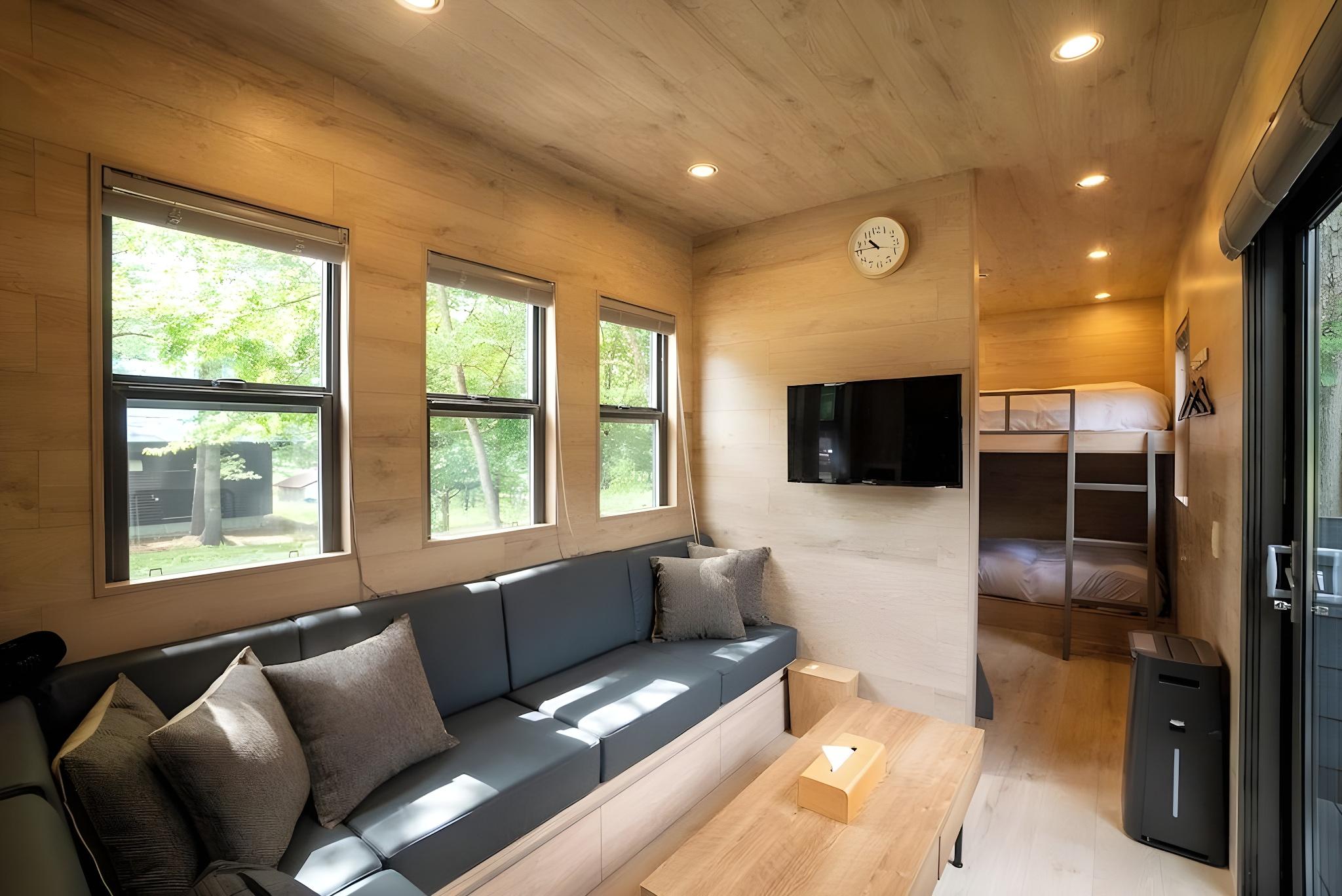 5 BEDROOMS, BASIC, CABIN, ANNEX