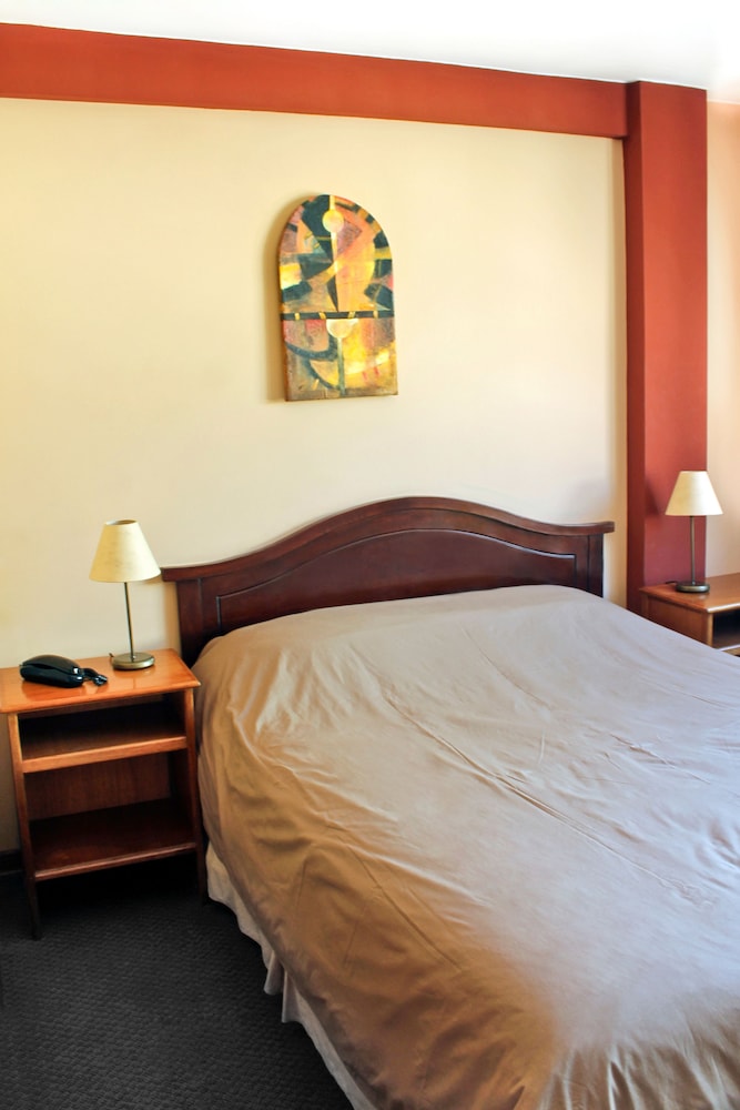 QELQATANI HOTEL 16/63