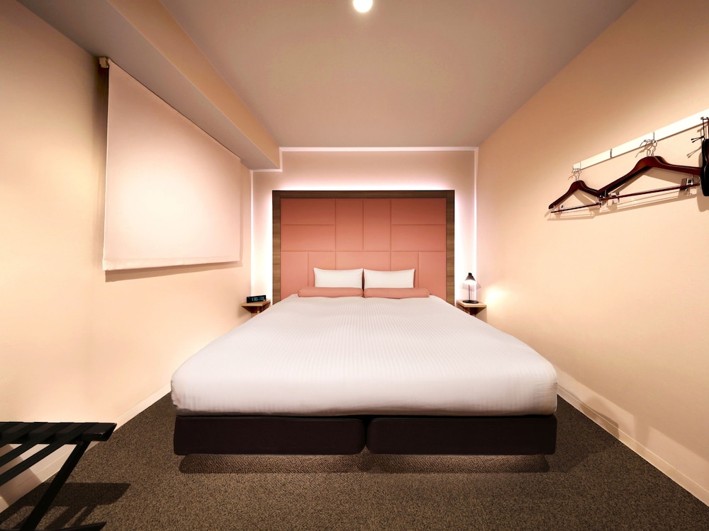 BASIC, DOUBLE BED