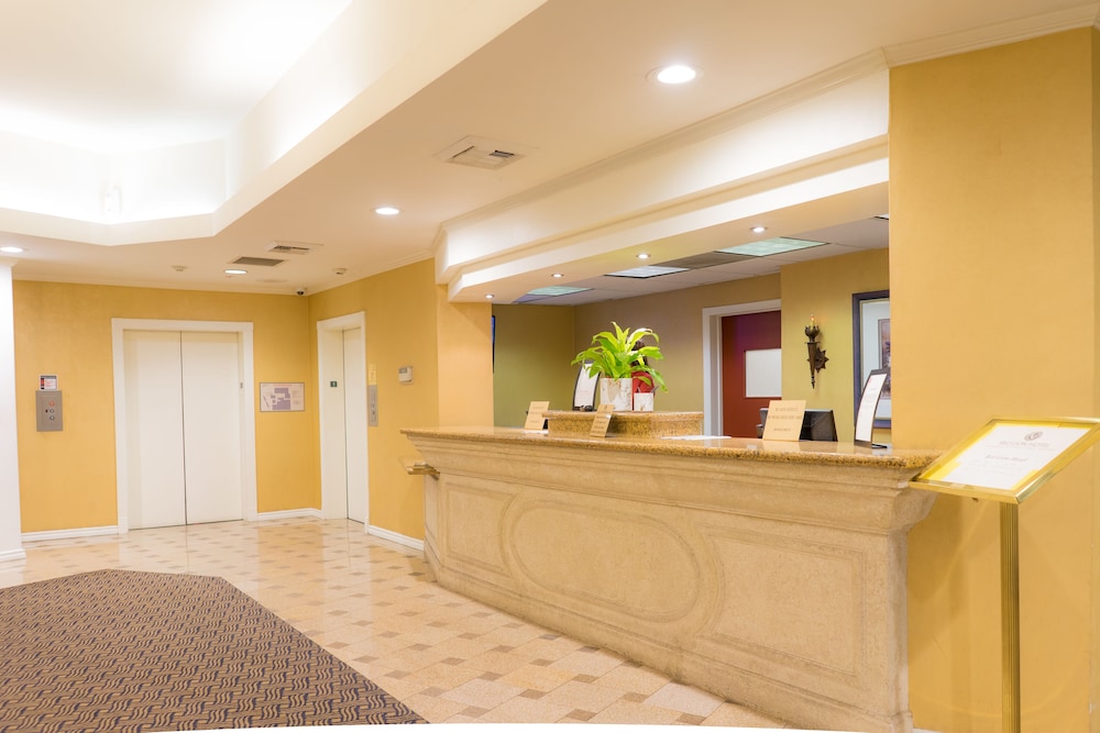 Oakland Airport Executive Hotel 5/65