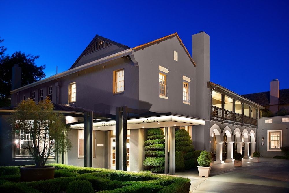 Mineral Springs Hotel 2/50
