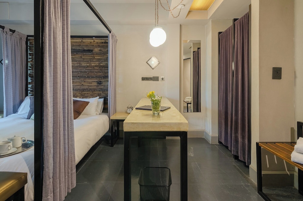 Prodeo Hotel Lounge 33/70