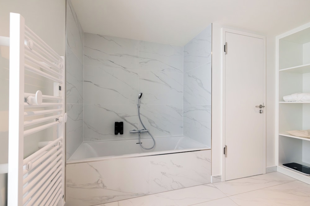 NOTO Hotel 69/69