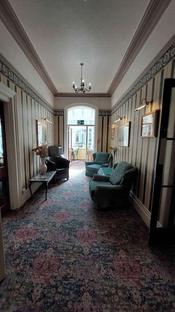 White Heather Hotel 36/50