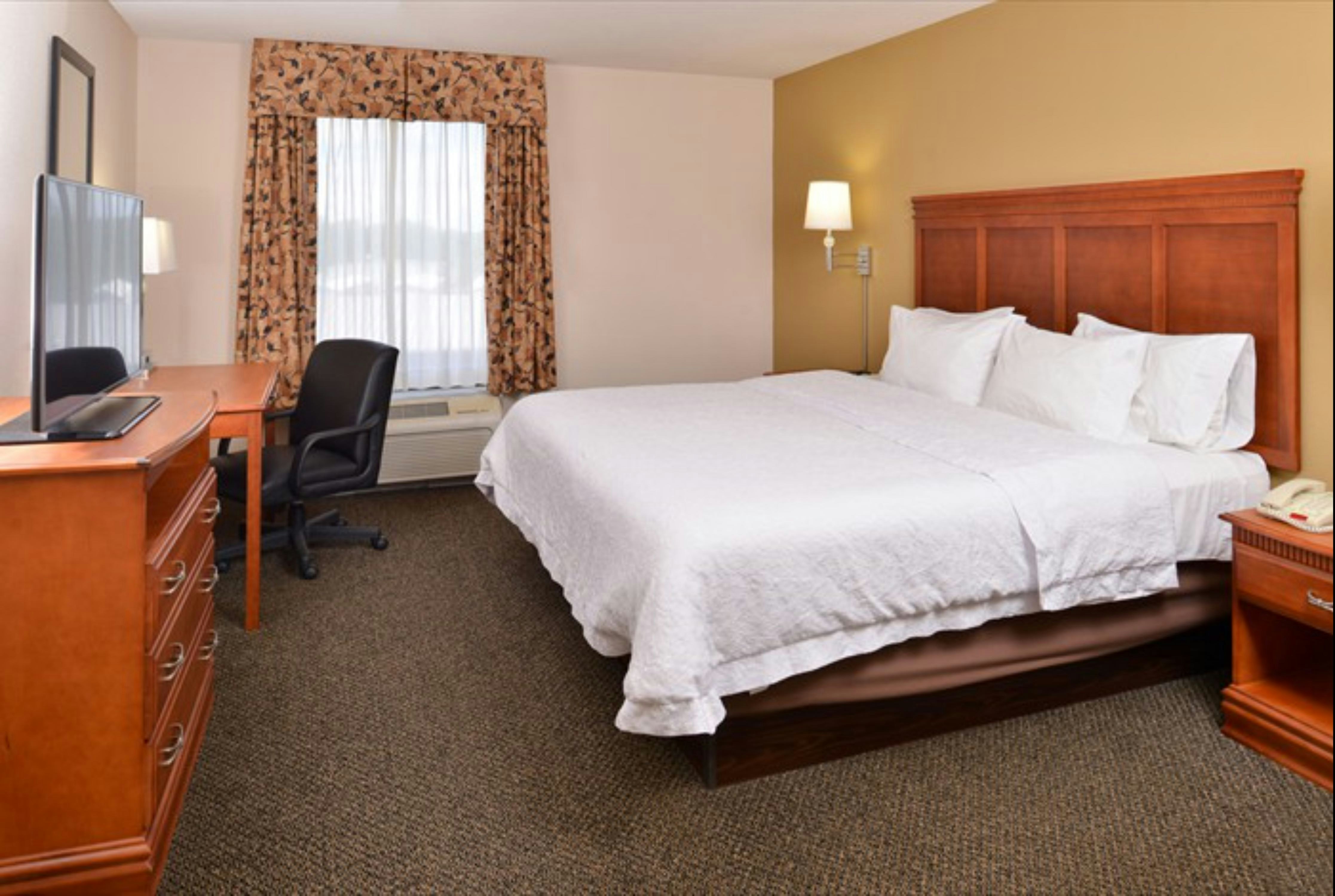 Hampton Inn Suites Richmond 14/50