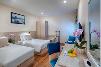 Garden, Twin Beds