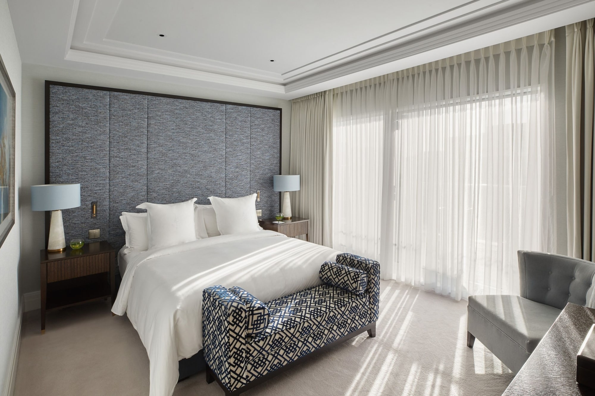 2 BEDROOMS, RESIDENCE, CITY VIEW