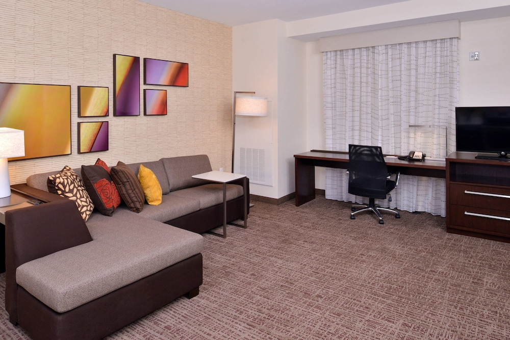 RESIDENCE INN EAST LANSING 19/36