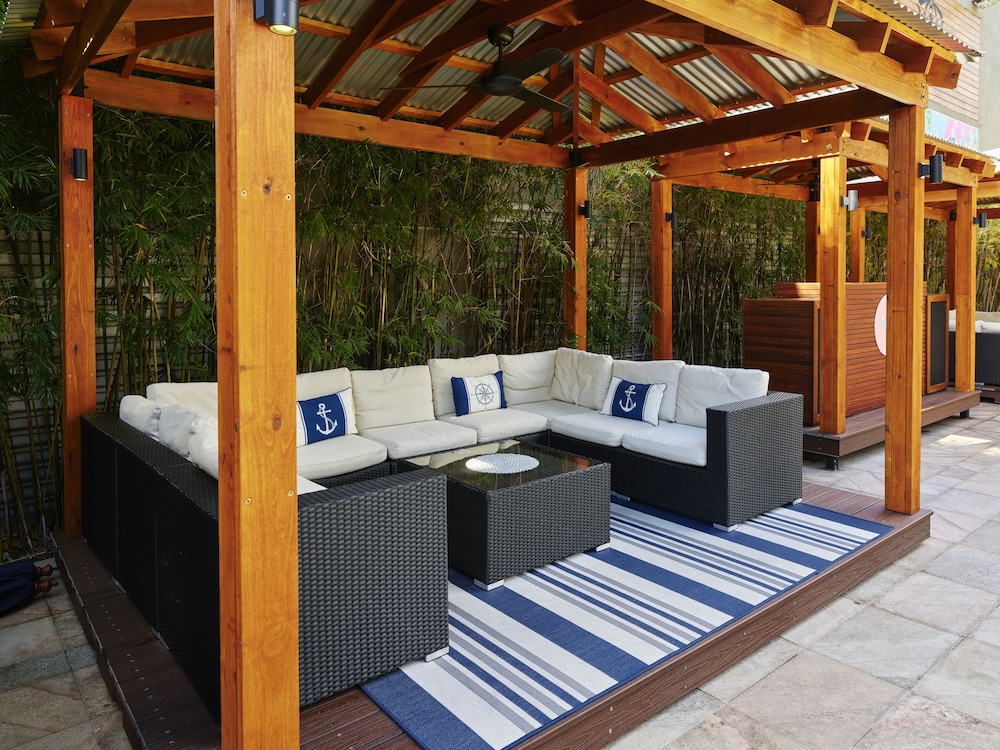 Gilligan S Backpackers Hotel Resort Cairns 50/65