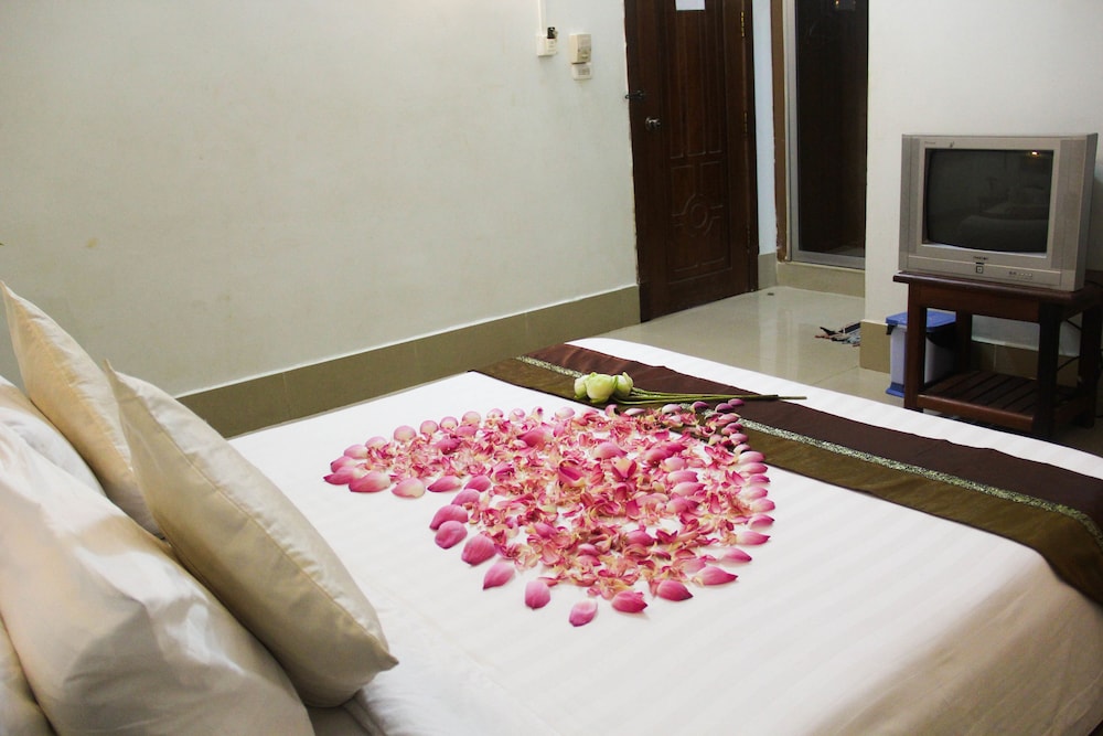 Tropical Breeze Guesthouse 12/45
