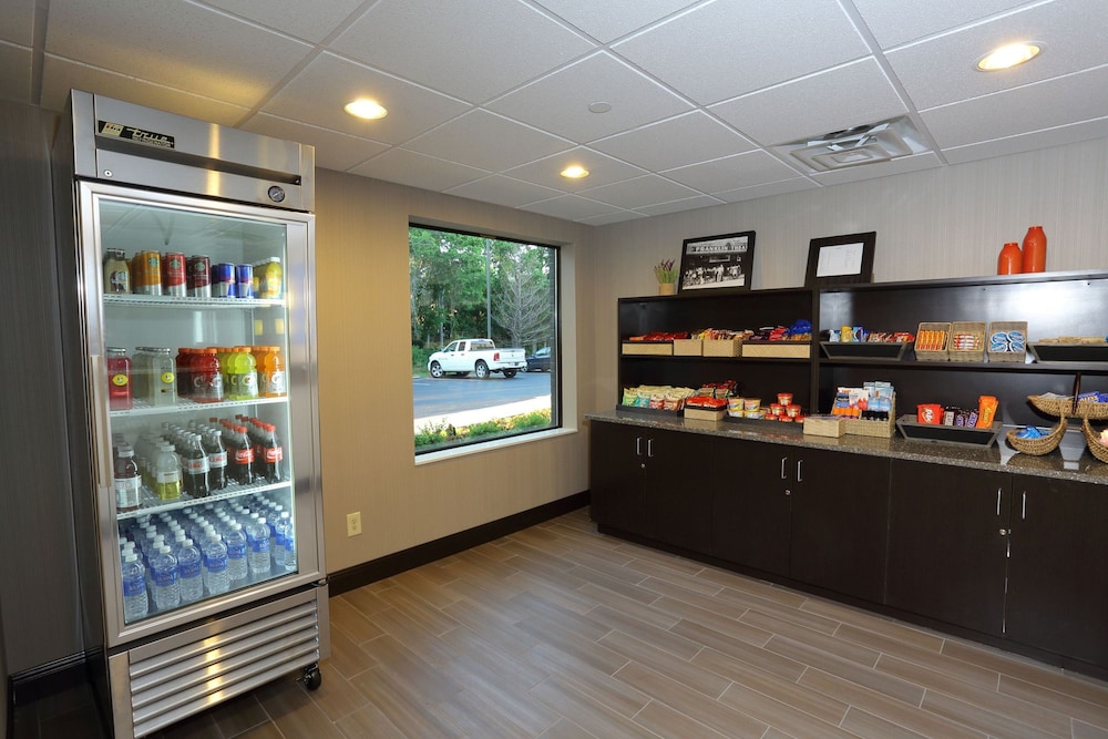 Holiday Inn Express Brentwood South - Cool Springs 7/44