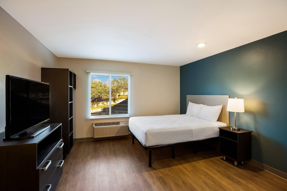 WoodSpring Suites Orlando West - Clermont 24/58