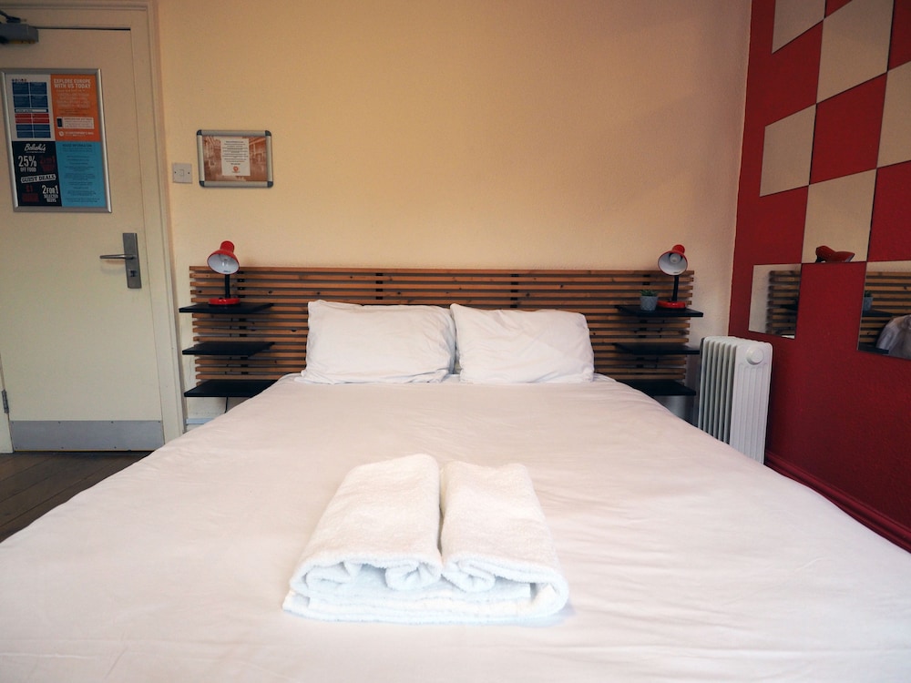 St Christophers Inn Bath 8/69