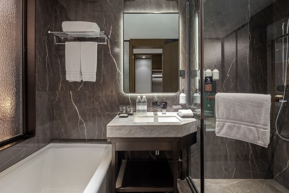 SWISSOTEL SHENYANG 44/49