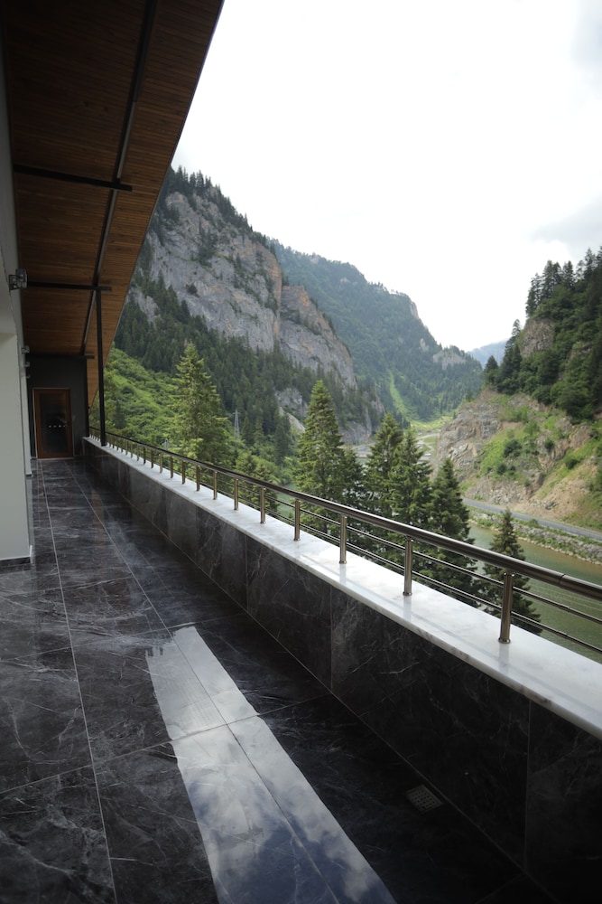 Pazarcik Mountain Hotel 21/50