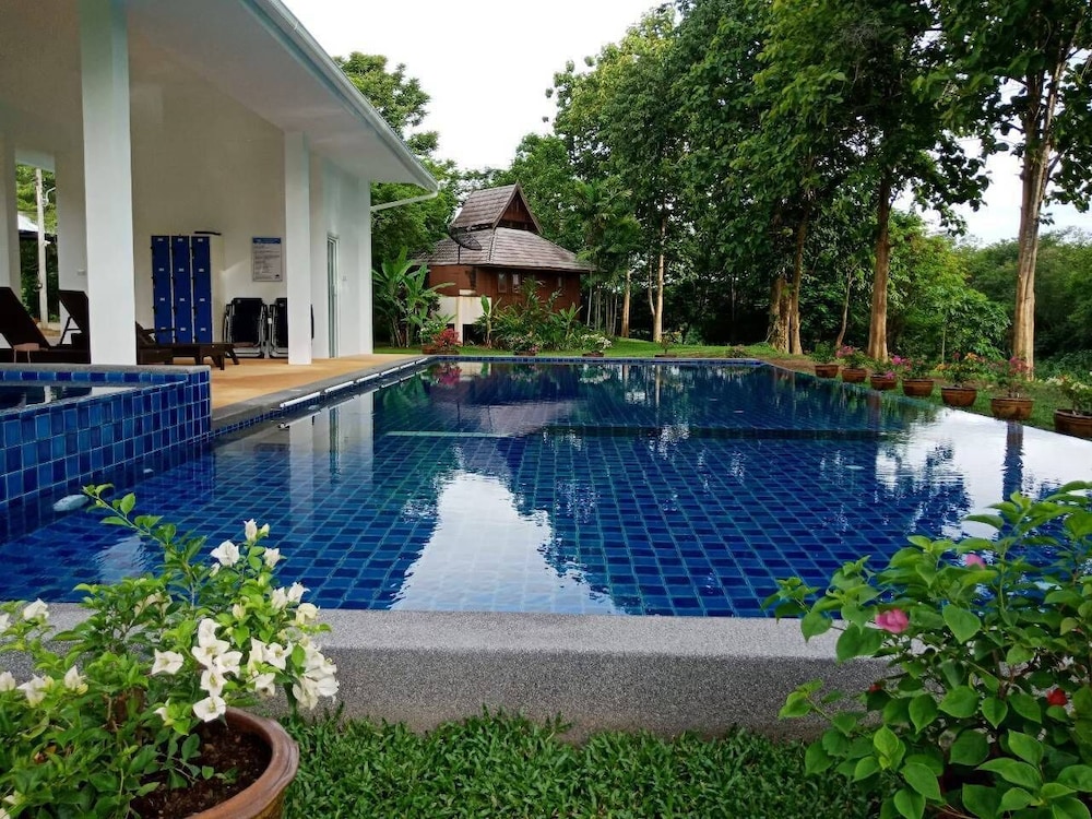 Fuengfah Riverside Garden Resort Chiang Mai 7/48