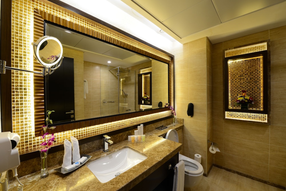Landmark Premier Hotel Deira 43/65