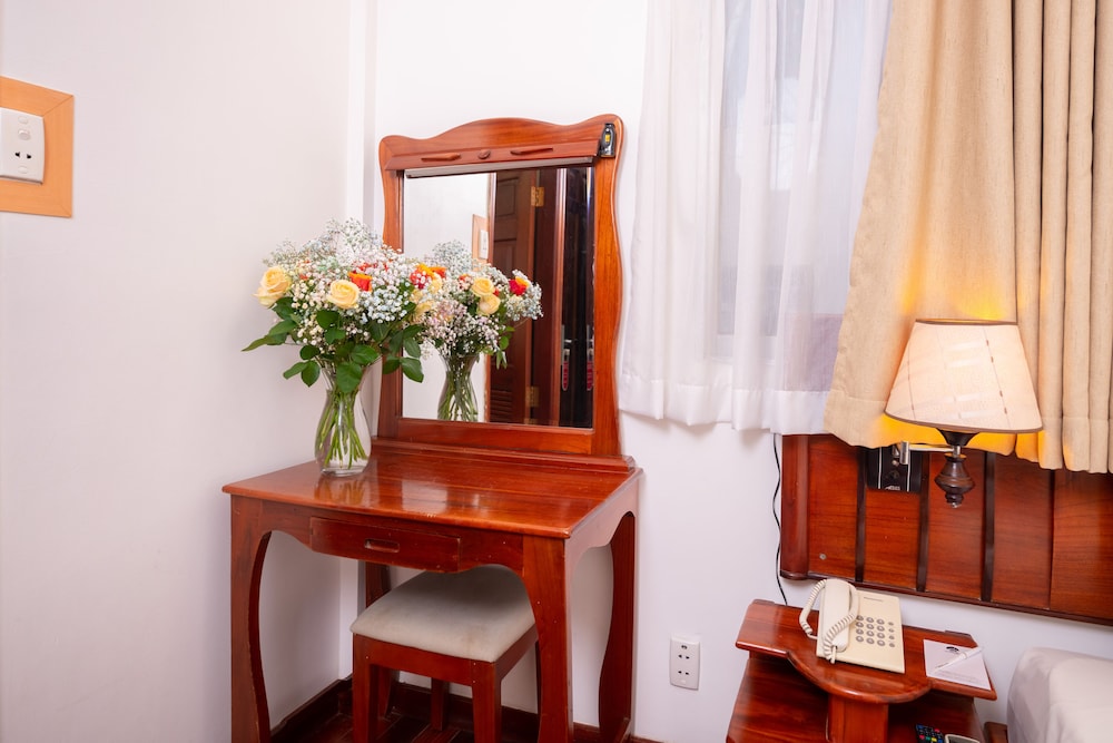 Duc Vuong Hotel 7/86