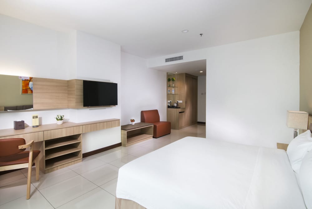 One Pacific Hotel Serviced Apartments 8/20