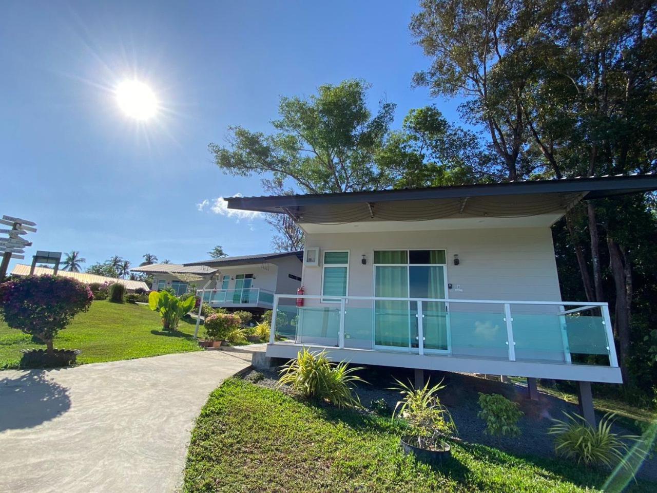 D View Holiday Home 3/46