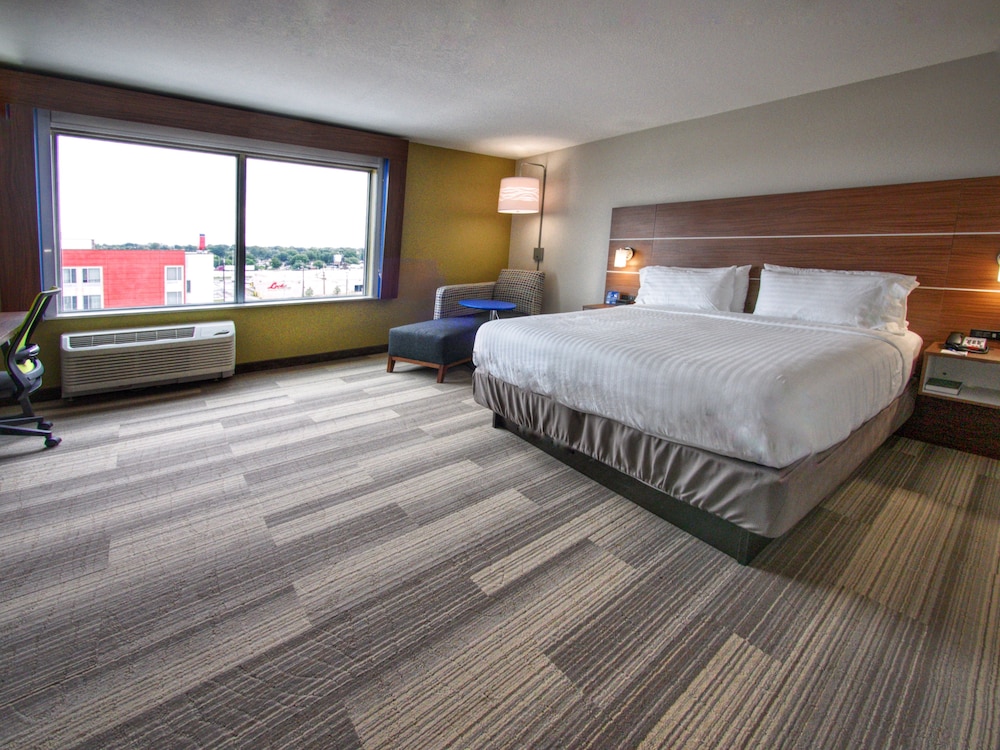 HOLIDAY INN EXPRESS & SUITES MOORE 39/75