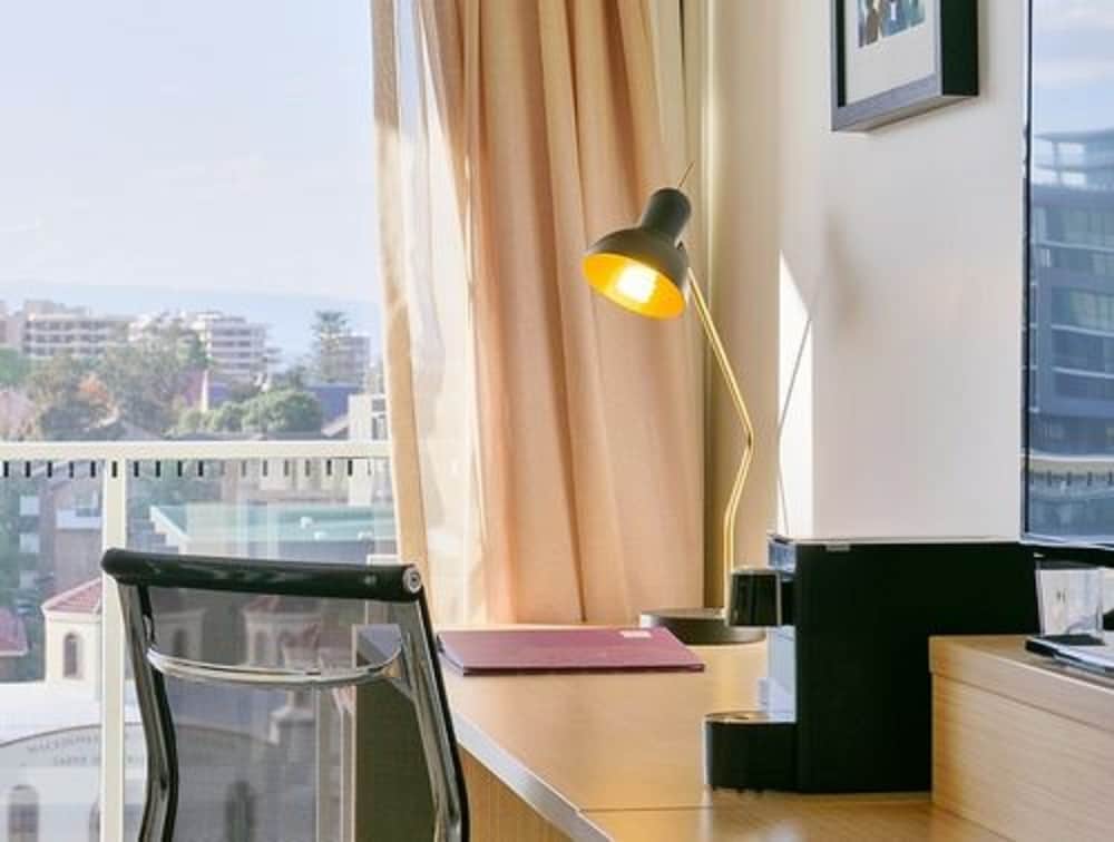 Sage Hotel Wollongong 13/75