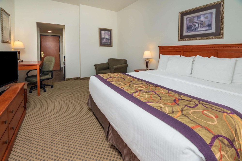 La Quinta Inn & Suites by Wyndham Kennewick 16/63
