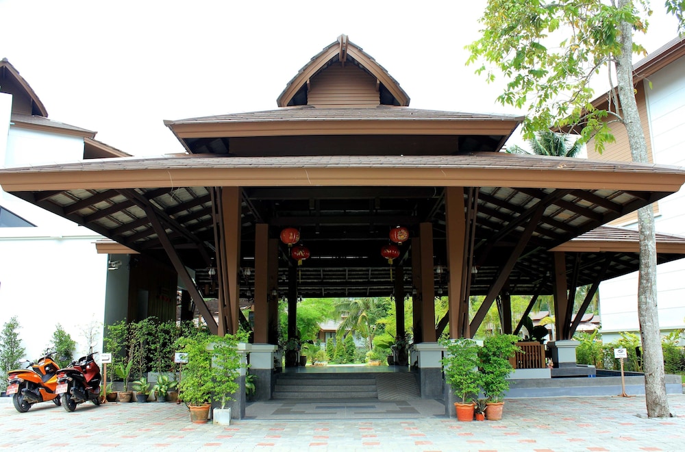 MAEHAAD BAY RESORT in KOH PHA NGAN