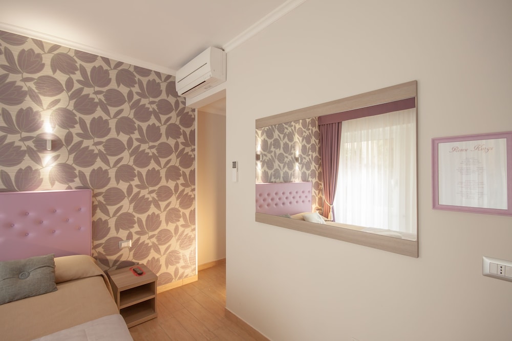 Rome King Suite 19/69