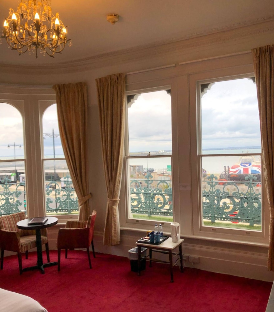 Royal Esplanade Hotel 31/50