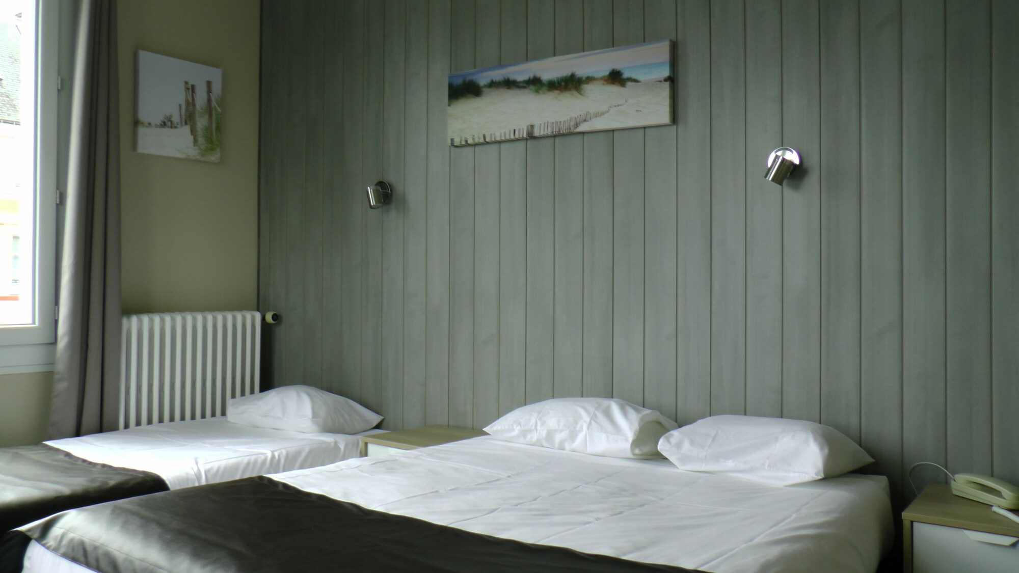 Room, Triple, 1 Double and 1 Single Bed