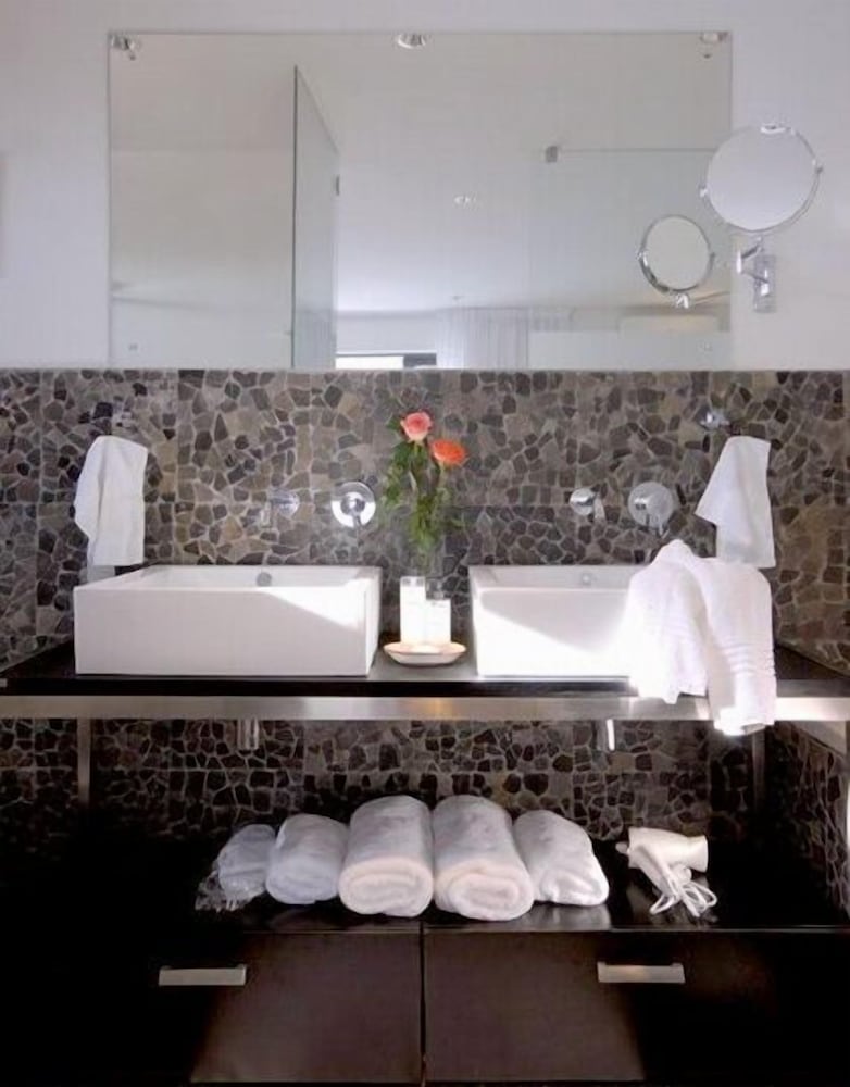 Dysart Boutique Hotel 48/50