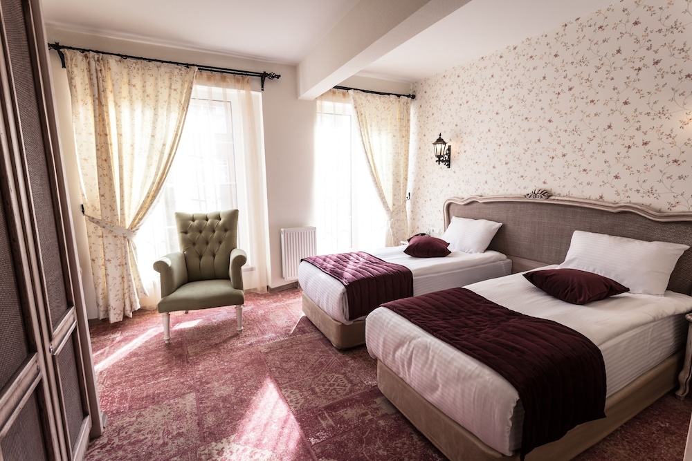 RAYMAR HOTELS ANKARA 11/60
