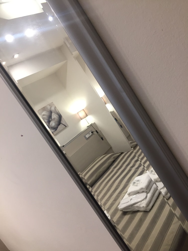 Hotel Alinari 19/42