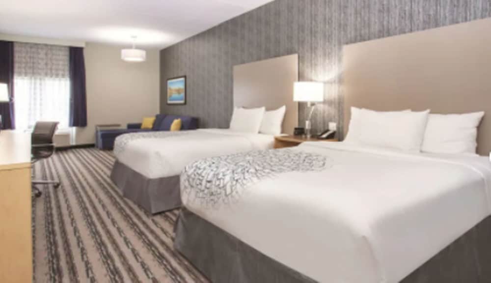 Deluxe, Studio, Suite, 2 Queen Beds