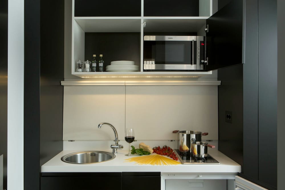 Corso 281 Luxury Suites 8/64