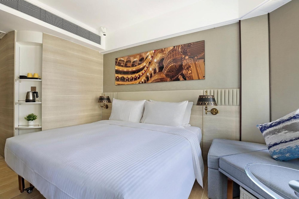 Hotel Alexandra 11/42