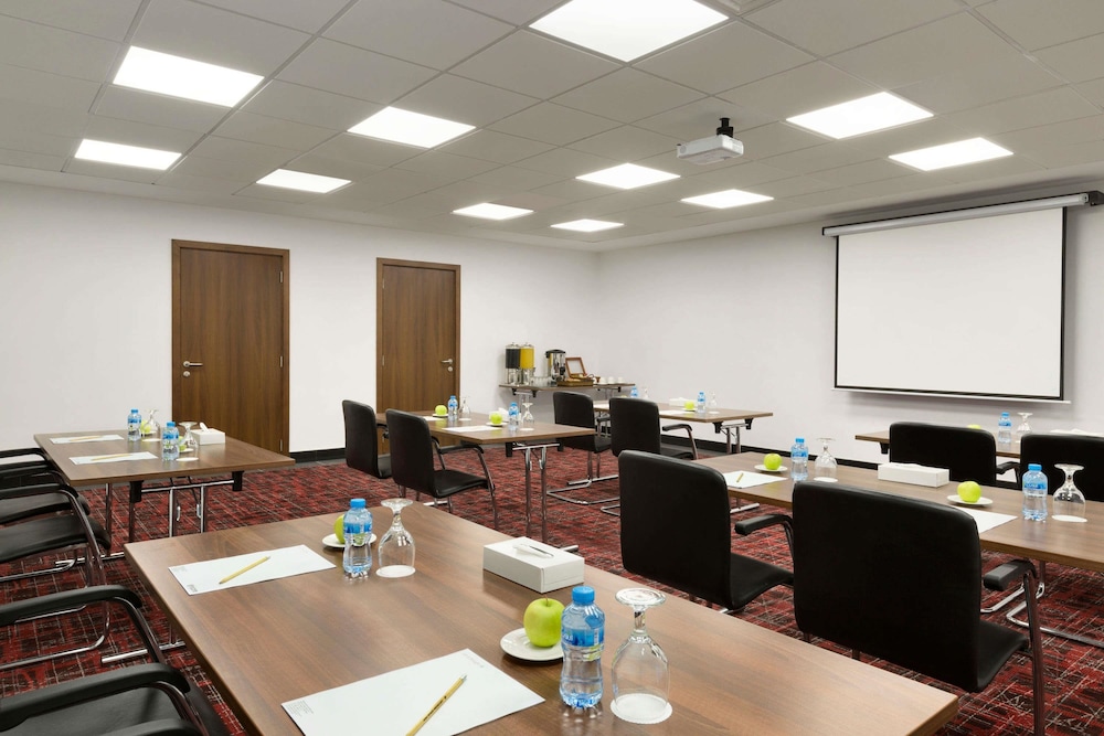 فندق رمادا إنكور الخبر(Ramada Encore by Wyndham Al Khobar Olaya) 29/39